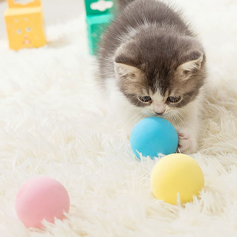 Bola Interativa Inteligente com Sons para Gato